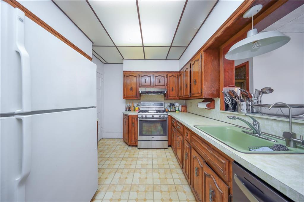 2162 62nd Street, Brooklyn, New York image 13