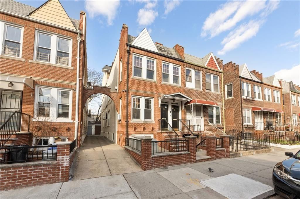 Photo of 315 89th Street, Brooklyn, NY 11209 (MLS # 499013)