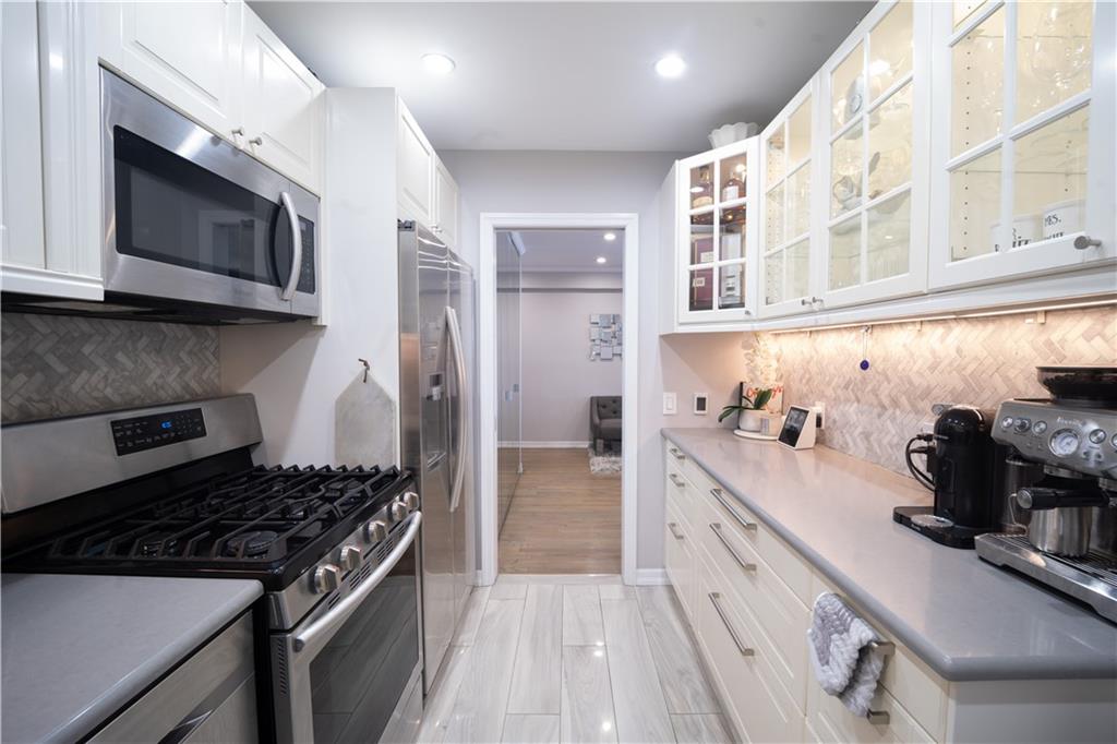 1625 Emmons Avenue #2Y, Brooklyn, New York image 1
