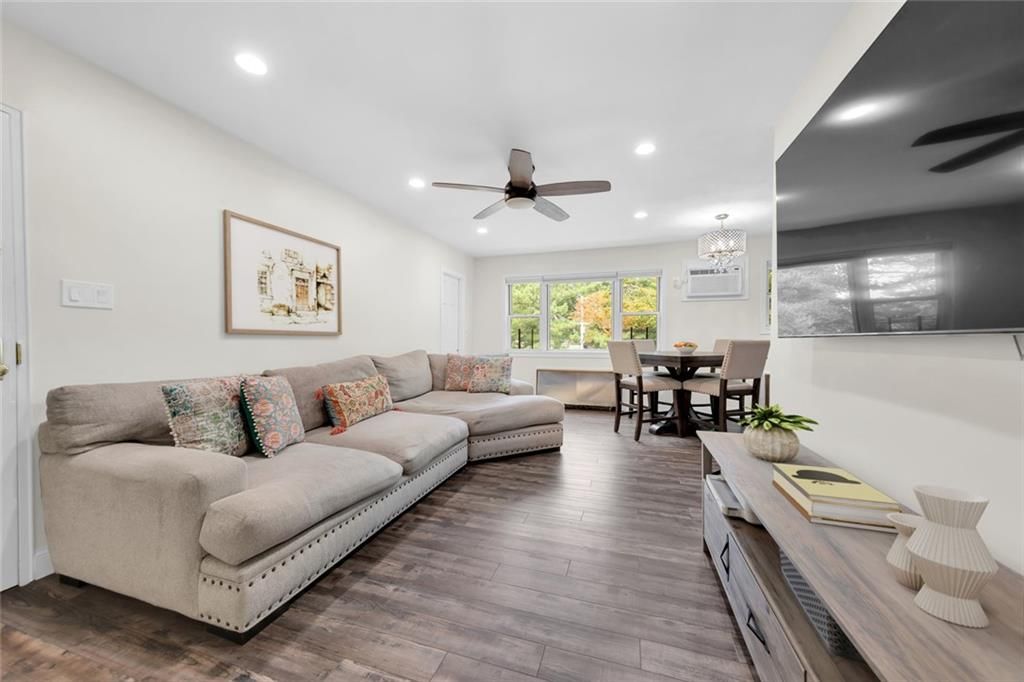 Photo of 349 Bay 8th Street #2B, Brooklyn, NY 11228 (MLS # 500256)