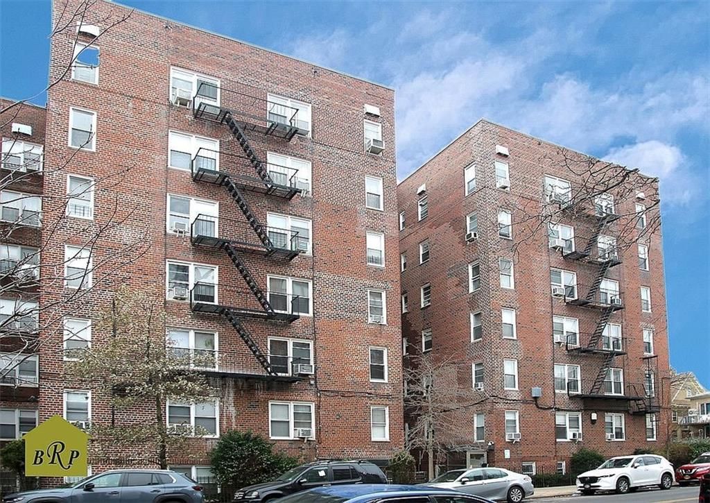 Photo of 2260 Benson Avenue #1J, Brooklyn, NY 11214 (MLS # 500657)