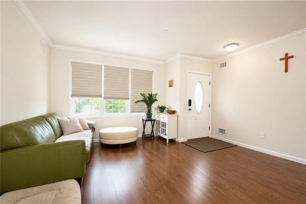 Photo of 23 Jade Court, Staten Island, NY 10309 (MLS # 501572)