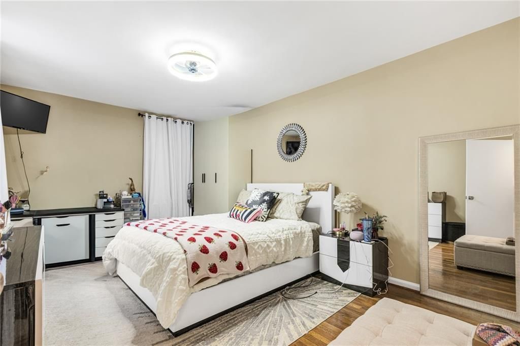 Photo of 2 End Avenue #5N, Brooklyn, NY 11235 (MLS # 497956)