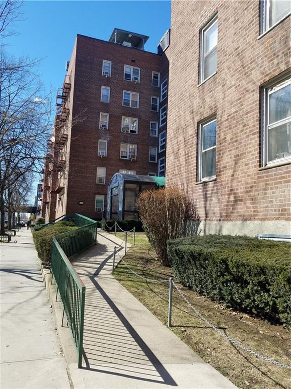 Photo of 393 Avenue S #6G, Brooklyn, NY 11223 (MLS # 500155)