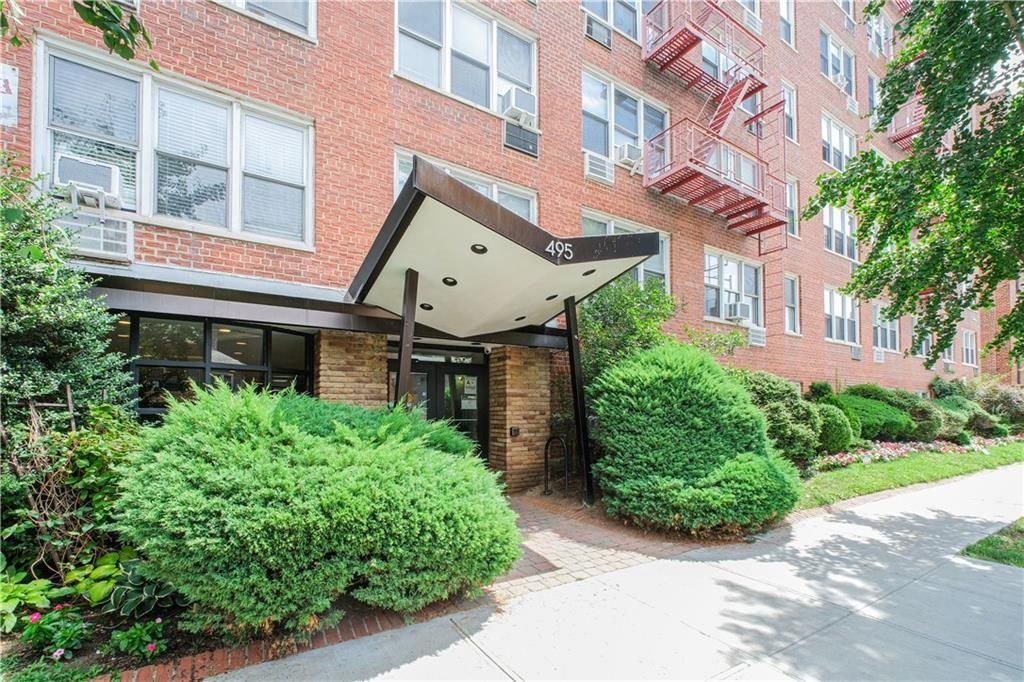 Photo of 495 7th Street #6B, Brooklyn, NY 11218 (MLS # 495038)