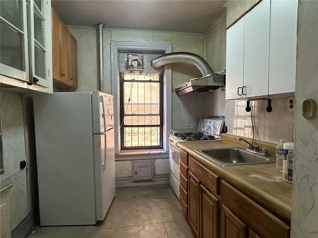 Photo of 730 57th Street #2A, Brooklyn, NY 11220 (MLS # 489690)