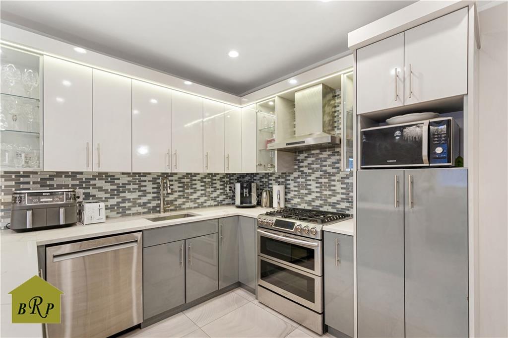 2038 Stuart Street, Brooklyn, New York image 13