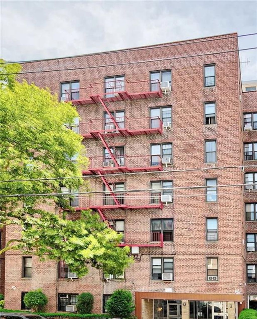 Photo of 2400 3rd Street #317, Brooklyn, NY 11223 (MLS # 497503)
