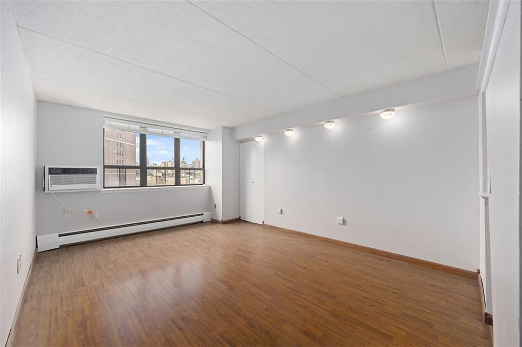 Photo of 300 110th Street #10K, New York, NY 10026 (MLS # 503806)