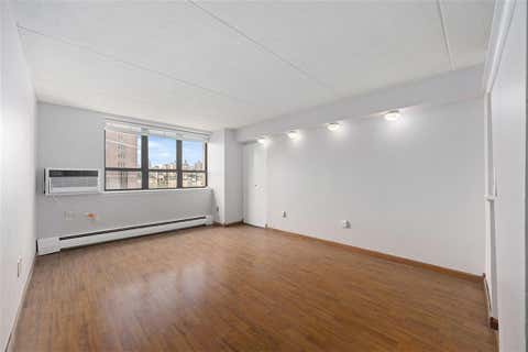Condo For Rent - 300 110th Street #10K<br/> New York, NY 10026