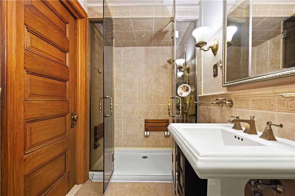 102 Prospect Park #2, Brooklyn, New York image 16