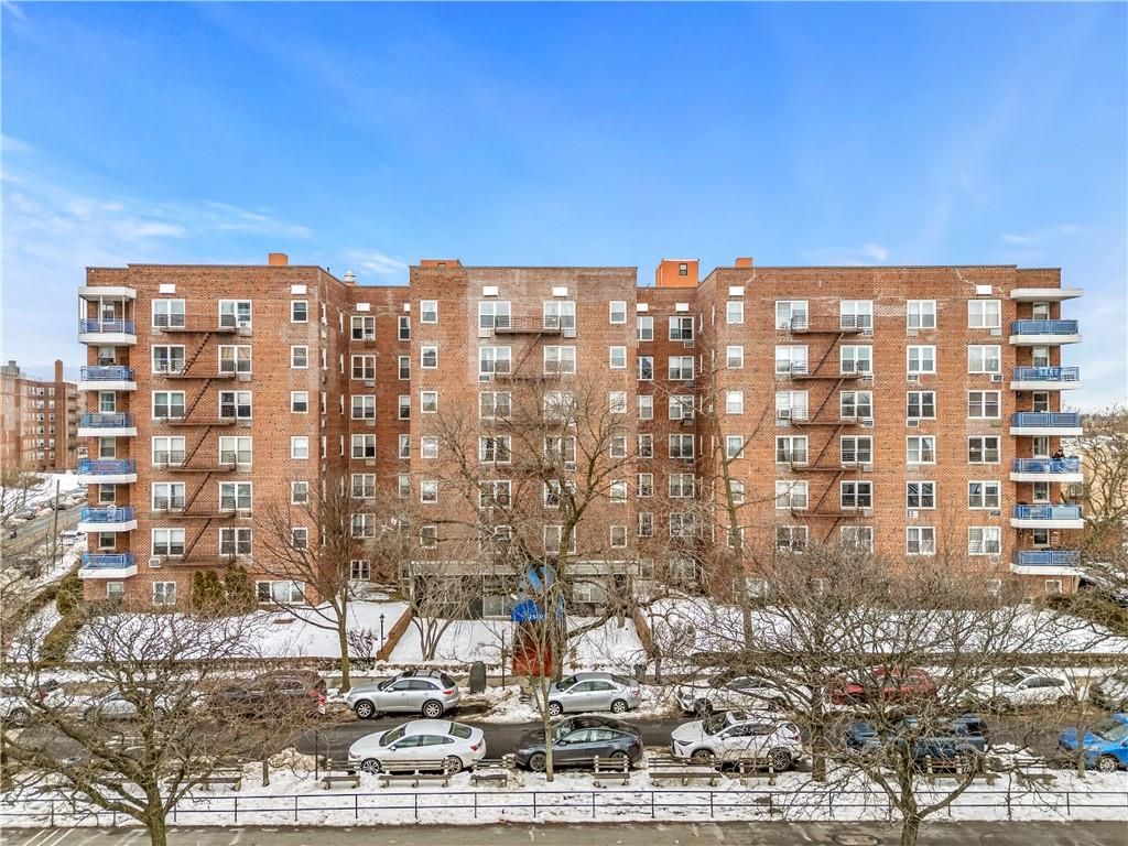 Photo of 2580 Ocean Parkway #3P, Brooklyn, NY 11235 (MLS # 498880)