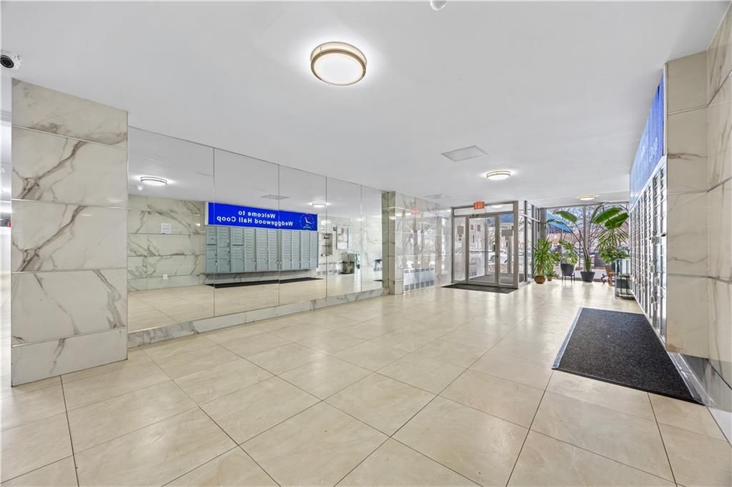 Photo of 2580 Ocean Parkway #3P, Brooklyn, NY 11235 (MLS # 498880)