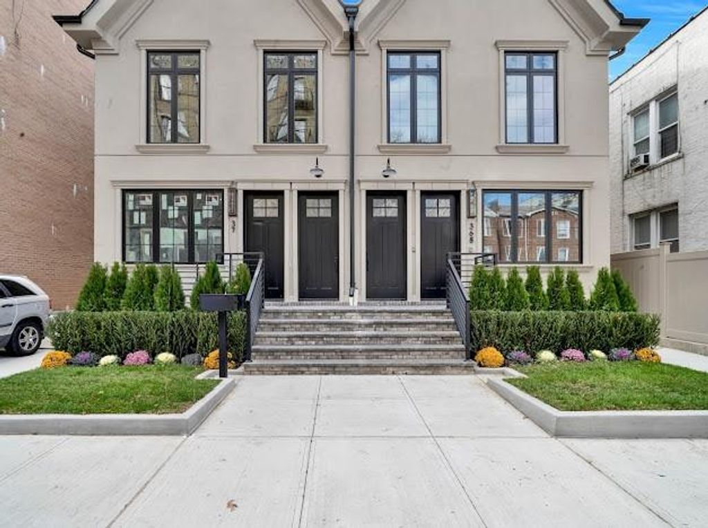 Photo of 368 92nd Street #2A, Brooklyn, NY 11209 (MLS # 497456)