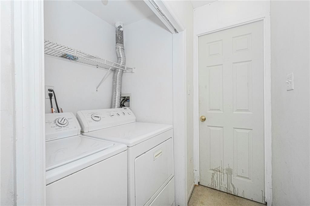 Photo of 61 Merivale Lane, Staten Island, NY 10304 (MLS # 499533)