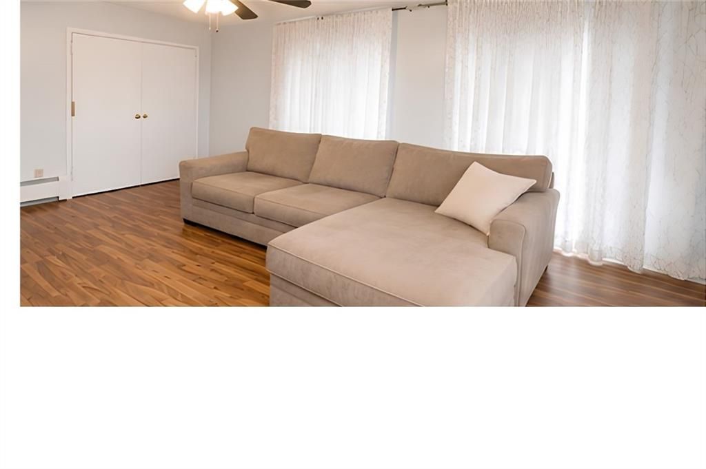 Photo of 6 6 new lane Lane #8d, Staten Island, NY 10305 (MLS # 501952)