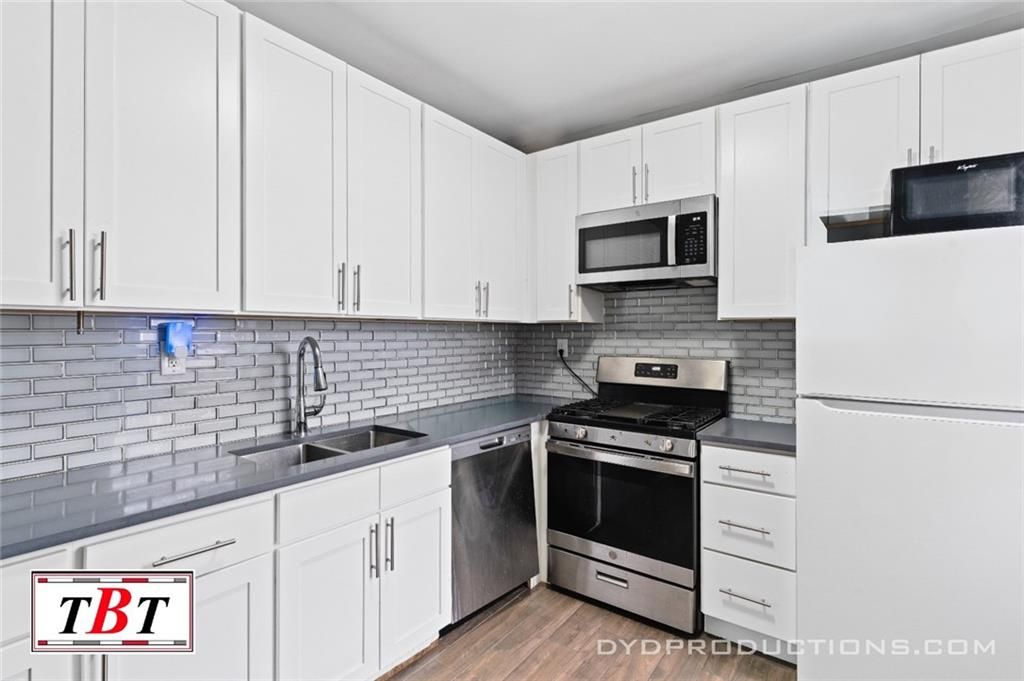 Photo of 1730 18th Street #5B, Brooklyn, NY 11229 (MLS # 499735)