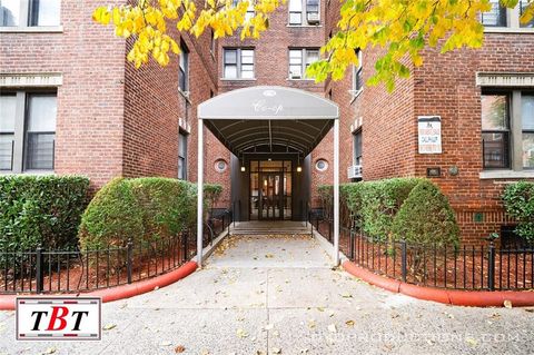 Photo of 1730 18th Street #5B, Brooklyn, NY 11229 (MLS # 499735)