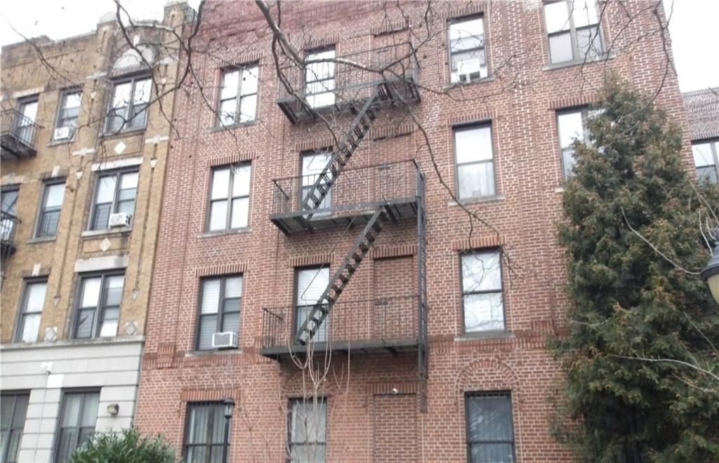 Photo of 260 Linden Boulevard #2F, Brooklyn, NY 11226 (MLS # 498716)