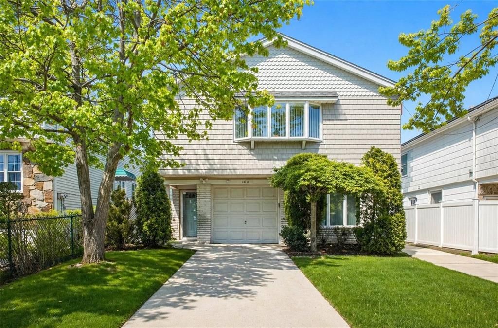 Photo of 450 Doane Avenue, Staten Island, NY 10308 (MLS # 501040)