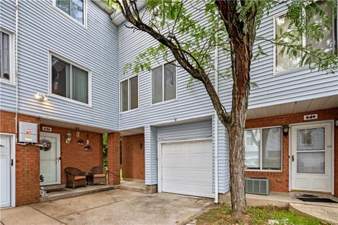 Homes For Sale - 638 Ilyssa Way<br/> Staten  Island, NY 10312