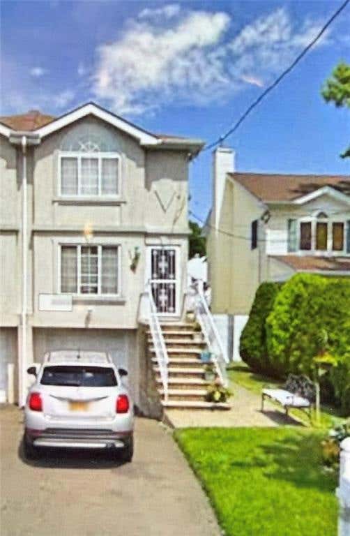 Photo of 285 Robinson Avenue, Staten Island, NY 10312 (MLS # 502011)