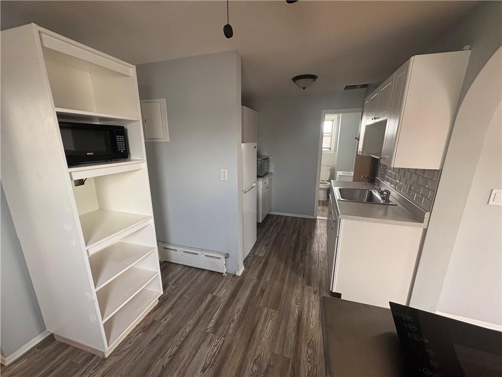 Photo of 146-42 15th Avenue #2, Queens, NY 11357 (MLS # 500934)