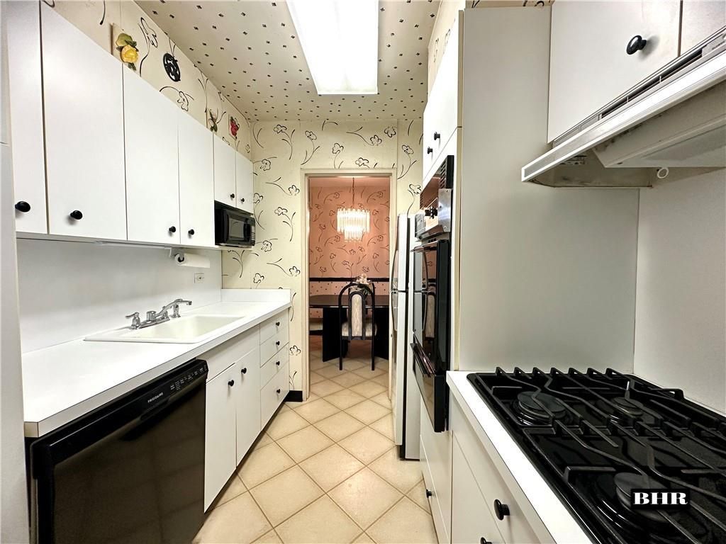 Photo of 2265 Gerritsen Avenue #3S, Brooklyn, NY 11229 (MLS # 495449)