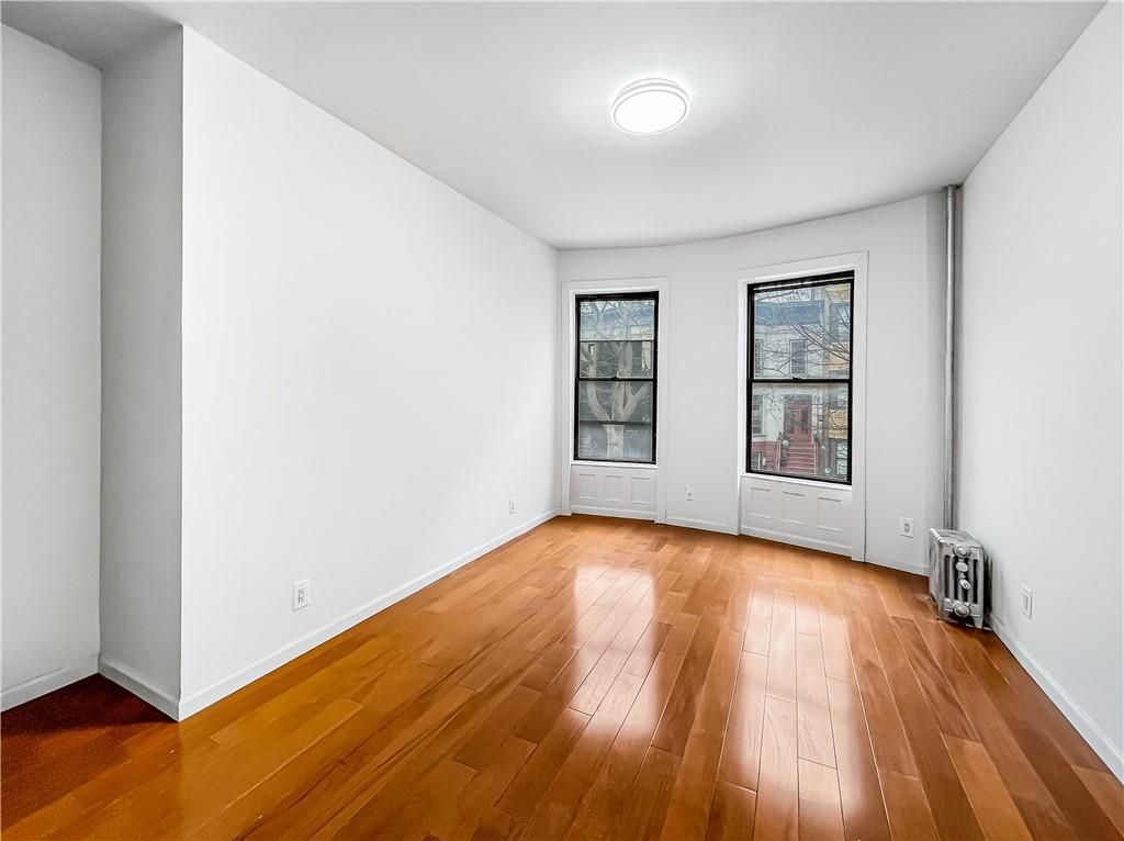 Photo of 42 Hawthorne Street #2L, Brooklyn, NY 11225 (MLS # 500985)