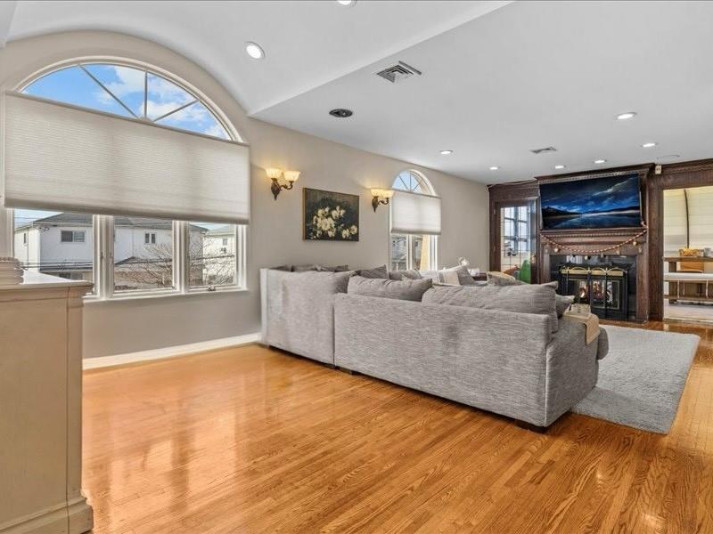 2381 72nd Street, Brooklyn, New York image 6