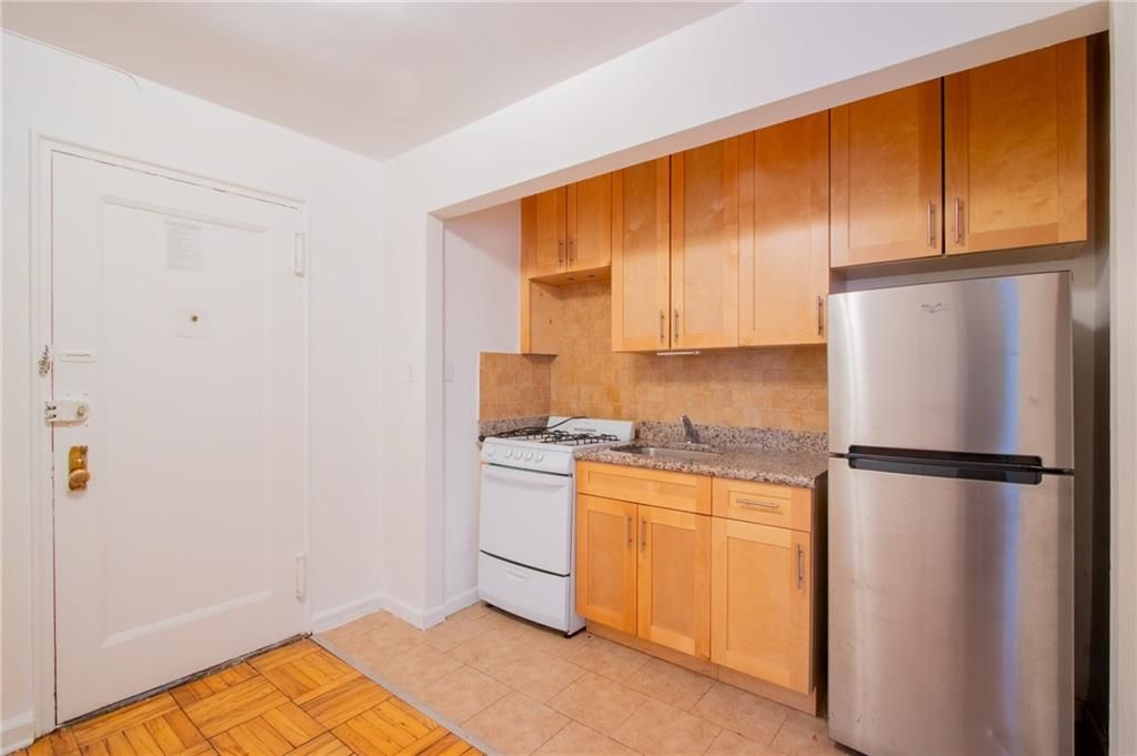 Photo of 35 Oliver Street #1D, Brooklyn, NY 11209 (MLS # 498174)