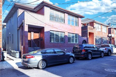 Multifamily For Sale - 11 Brighton 10th Path<br/> Brooklyn, NY 11235