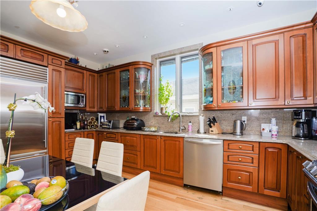 2314 National Drive, Brooklyn, New York image 4