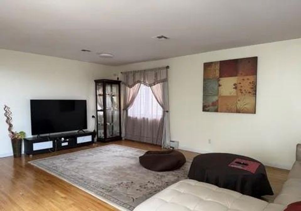 Photo of 57 Churchill Avenue, Staten Island, NY 10309 (MLS # 499595)