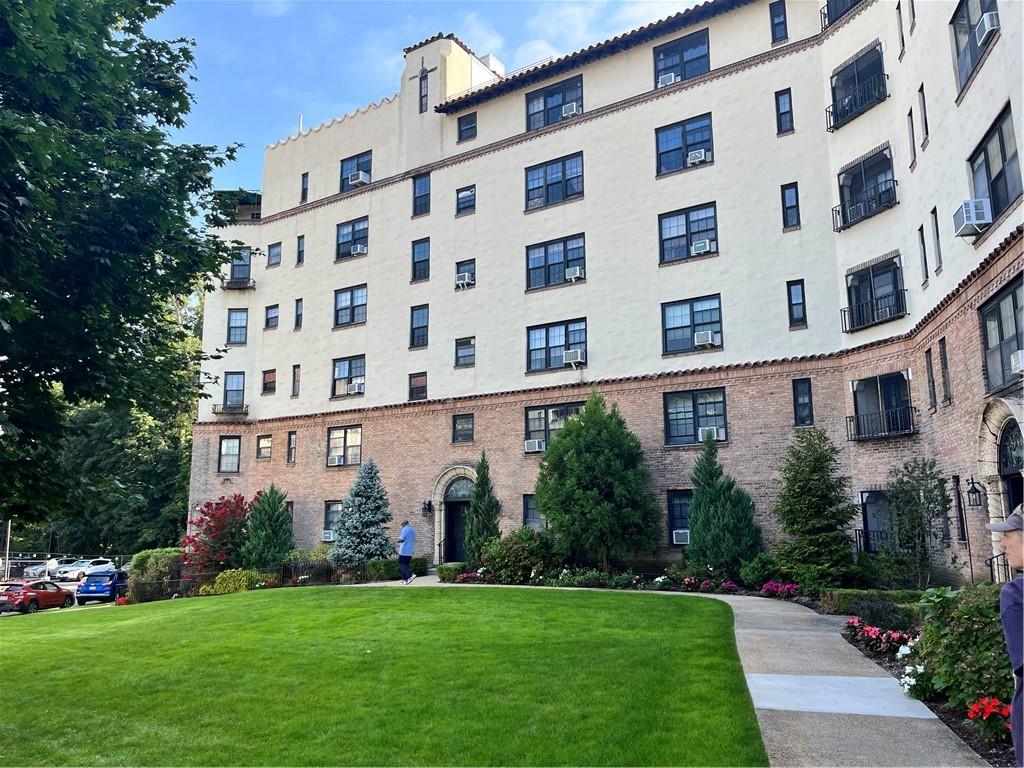 Photo of 1273 North Avenue #4C, New Rochelle, NY 10804 (MLS # 504670)