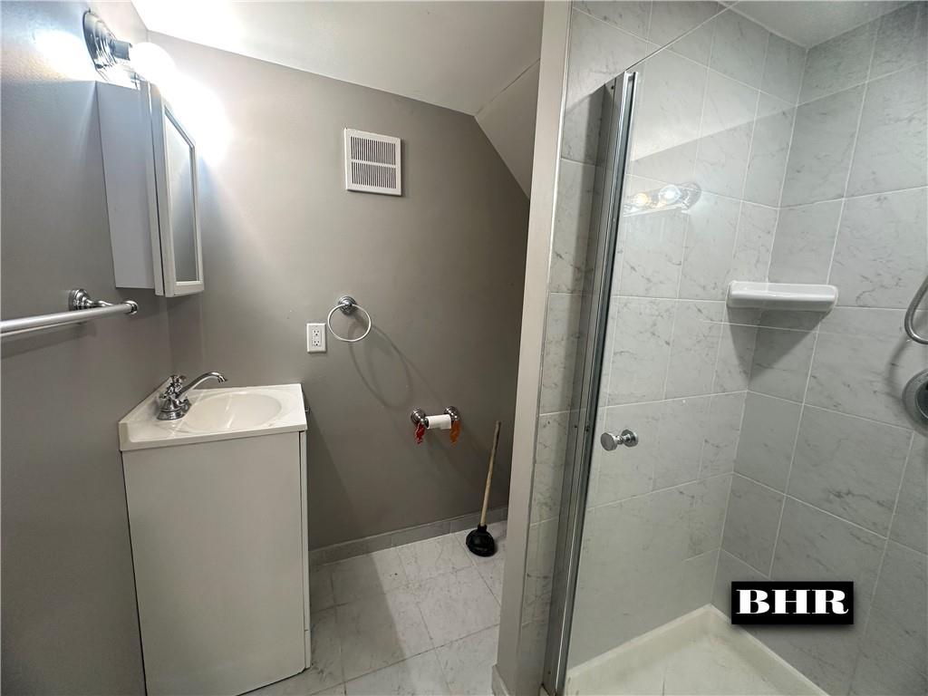 16 Aster Court, Brooklyn, New York image 12