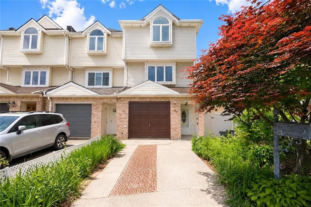 Photo of 60 Guyon Avenue, Staten Island, NY 10306 (MLS # 501418)