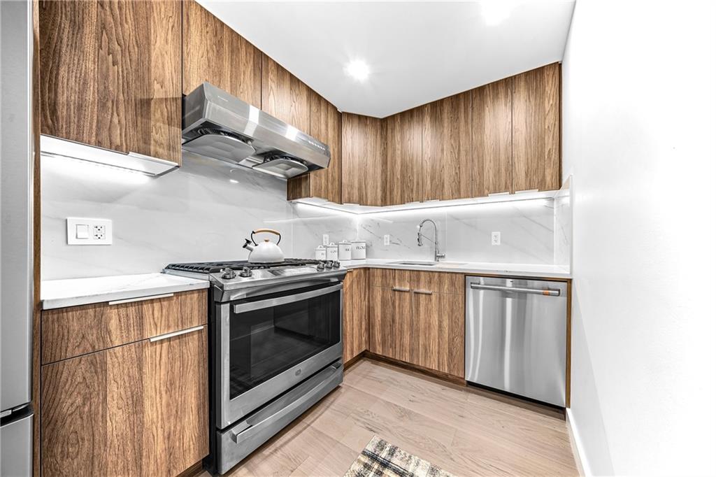 7616 Bay Parkway #5B, Brooklyn, New York image 2