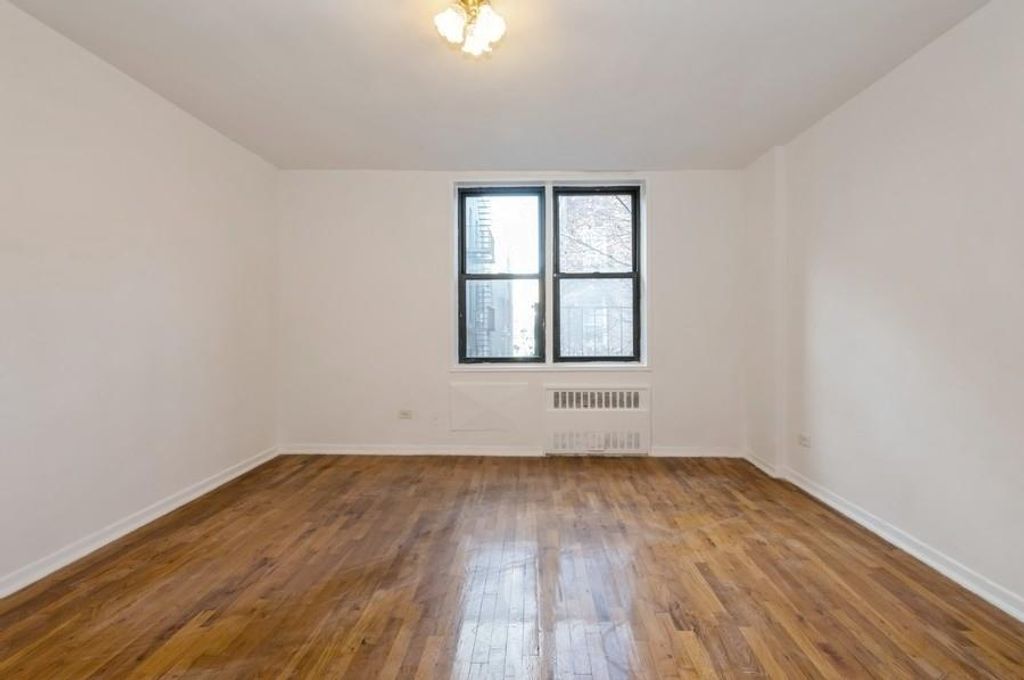 Photo of 275 Webster Avenue #5A, Brooklyn, NY 11230 (MLS # 489000)