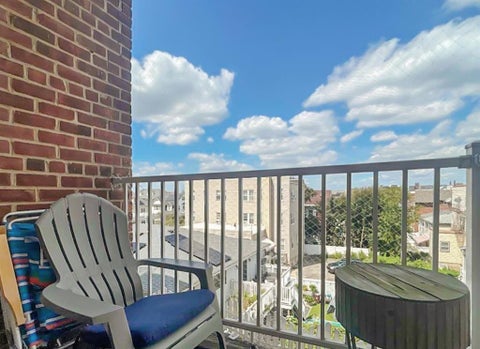 Homes For Sale - 130 Beach 121st Street #3B<br/> Rockaway Park, NY 11694