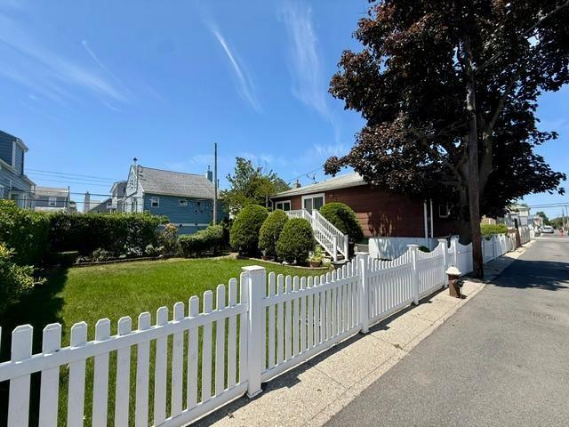 Photo of 53 Abbey Court, Brooklyn, NY 11229 (MLS # 502175)