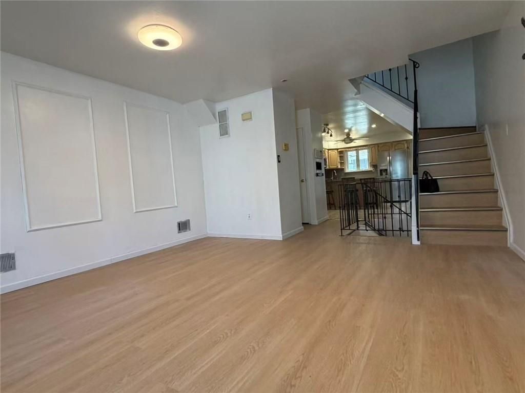 Photo of 35 Hirsch Lane, Staten Island, NY 10314 (MLS # 501204)