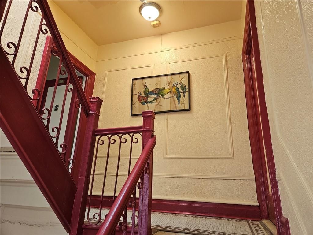 Photo of 596 Wyona Street, Brooklyn, NY 11207 (MLS # 500152)