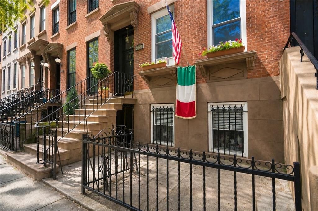Photo of 560 Henry Street, Brooklyn, NY 11231 (MLS # 502620)