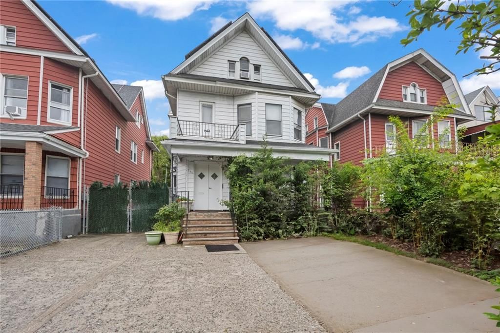 Photo of 346 Linden Boulevard, Brooklyn, NY 11203 (MLS # 499473)