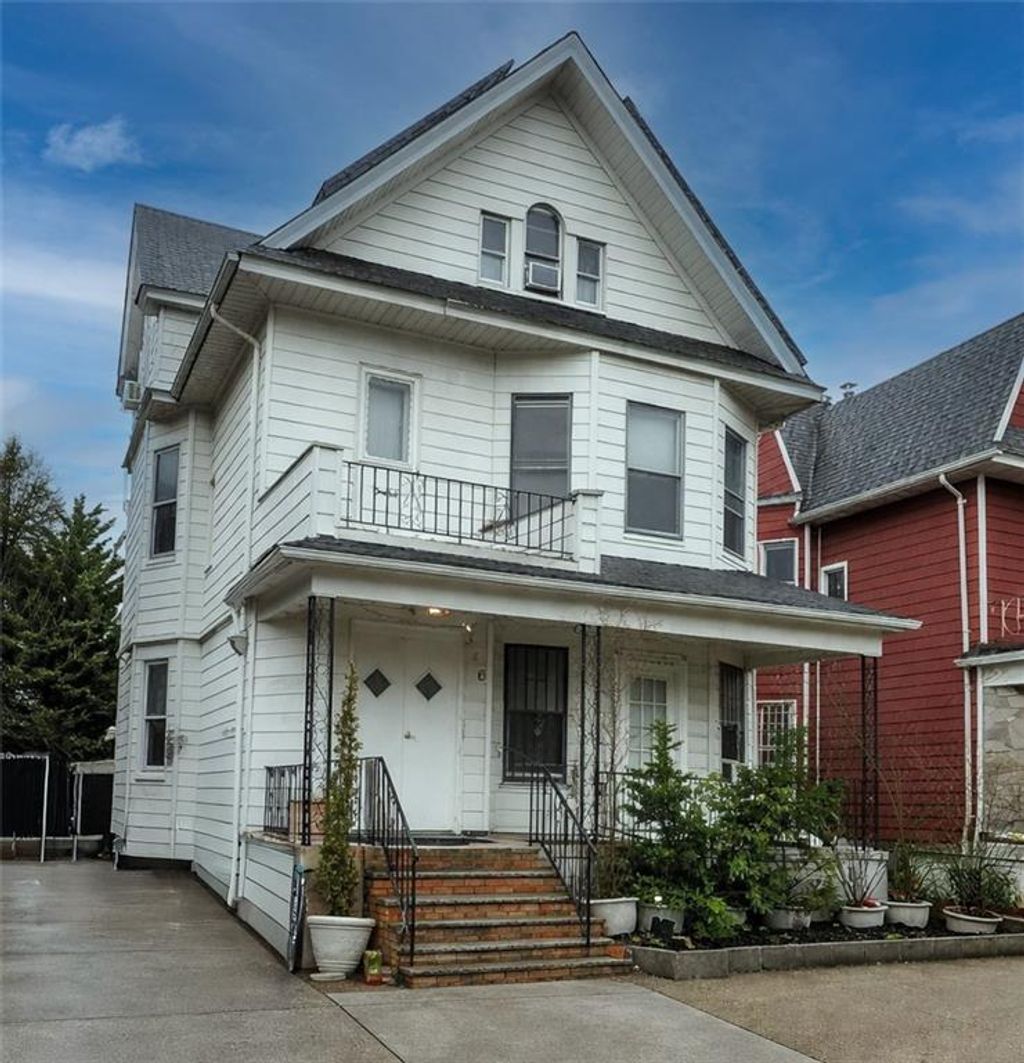 Photo of 346 Linden Boulevard, Brooklyn, NY 11203 (MLS # 499473)