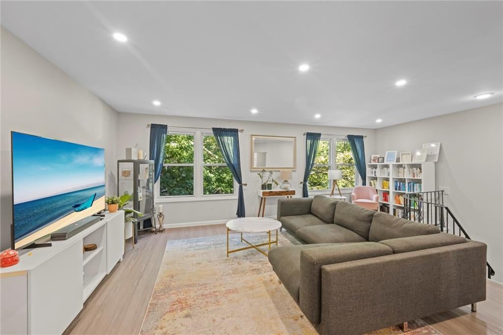 Photo of 496 Clinton Street, Brooklyn, NY 11231 (MLS # 504200)