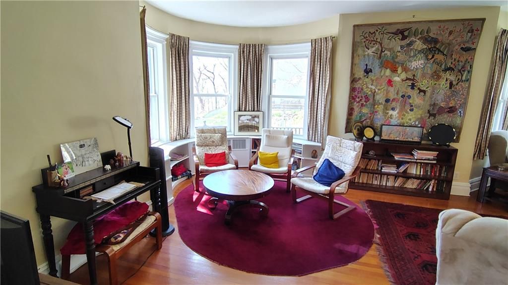 Photo of 150 Douglas Road, Staten Island, NY 10304 (MLS # 500255)