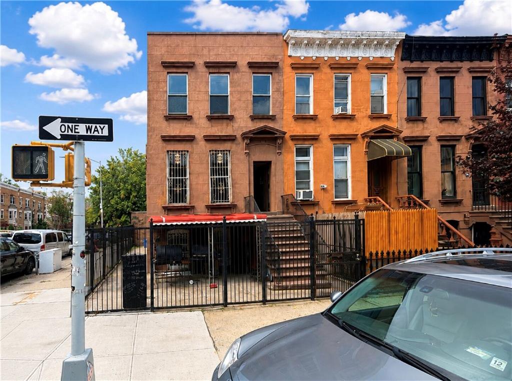 Photo of 104 Albany Avenue, Brooklyn, NY 11213 (MLS # 503926)