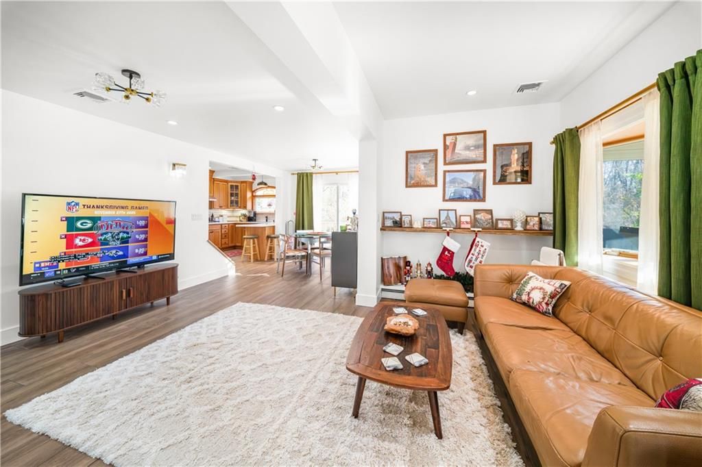 Photo of 393 St Andrews Road, Staten Island, NY 10306 (MLS # 497658)